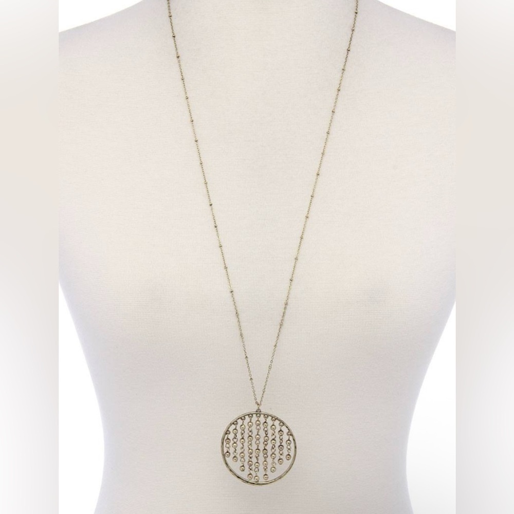 Circle pendant necklace women’s
